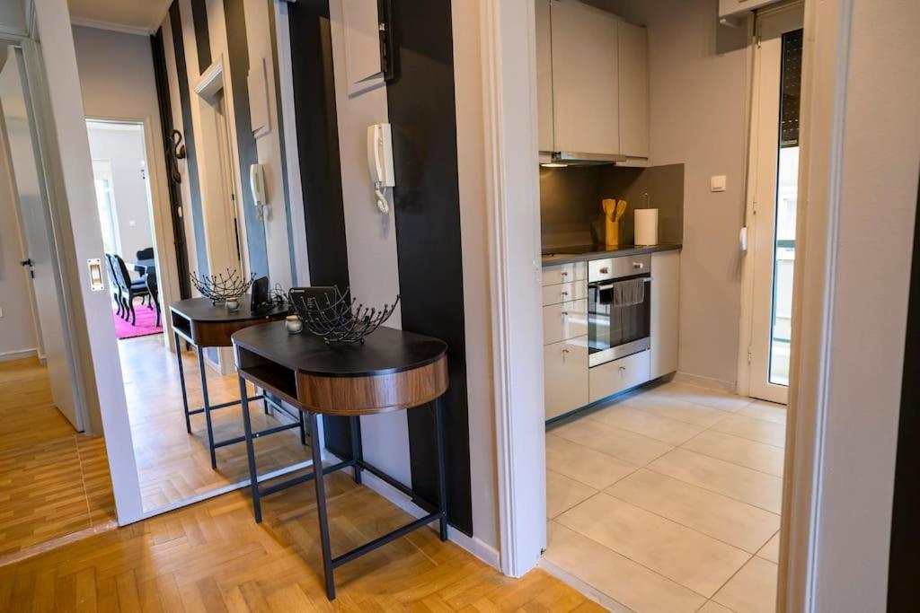 아테네 Seaview Orchid 2 Bed Elegance 아파트 외부 사진